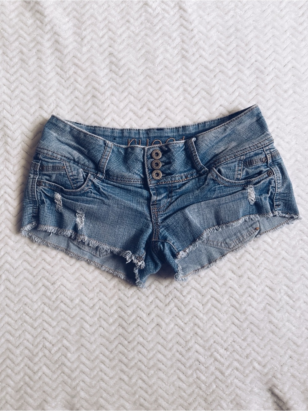 Y2K 2000s Low Rise Denim Shorts w/ Triple Button Size 0/1